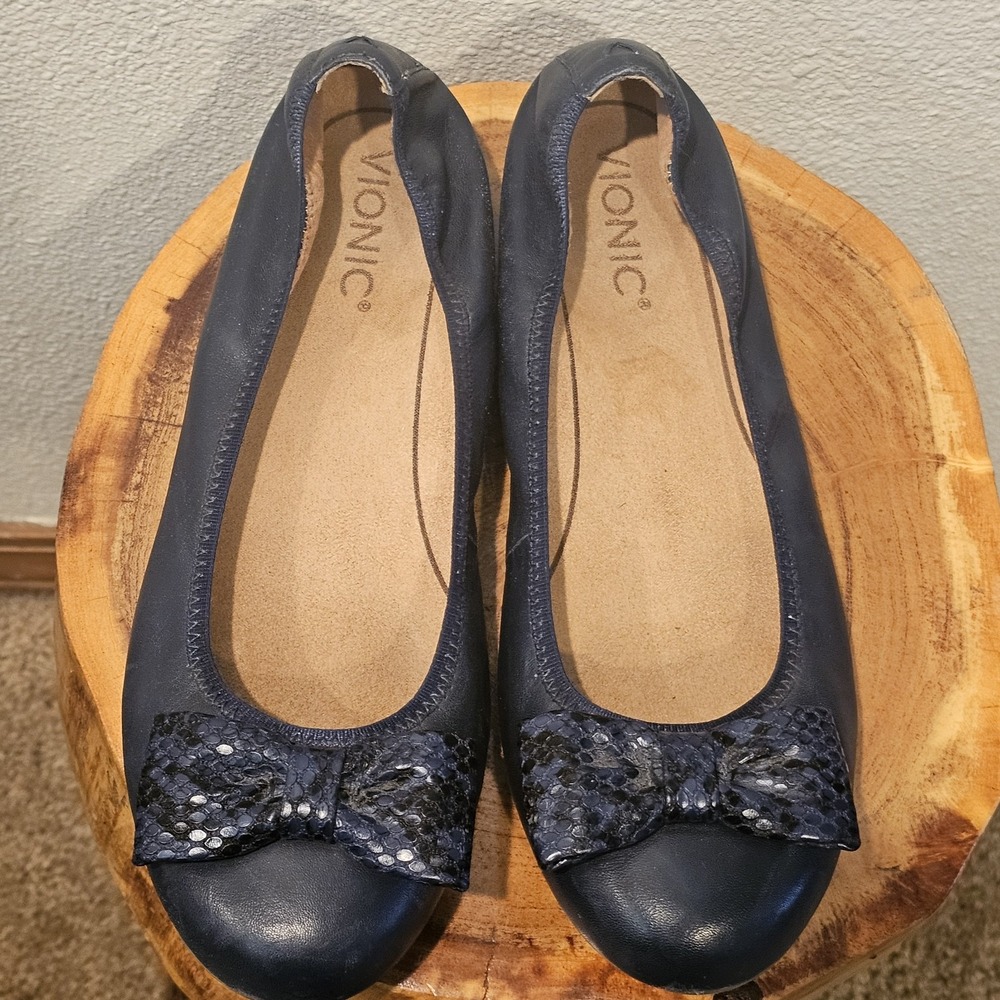Vionic Zelda Women's Navy Blue Slip-On Flats W/ Sequin Bow Size 8